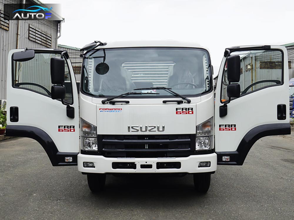 Isuzu FRR 650 (6.5 tấn - 6.7 mét): Thông số, giá bán và khuyến mãi (09/2023)
